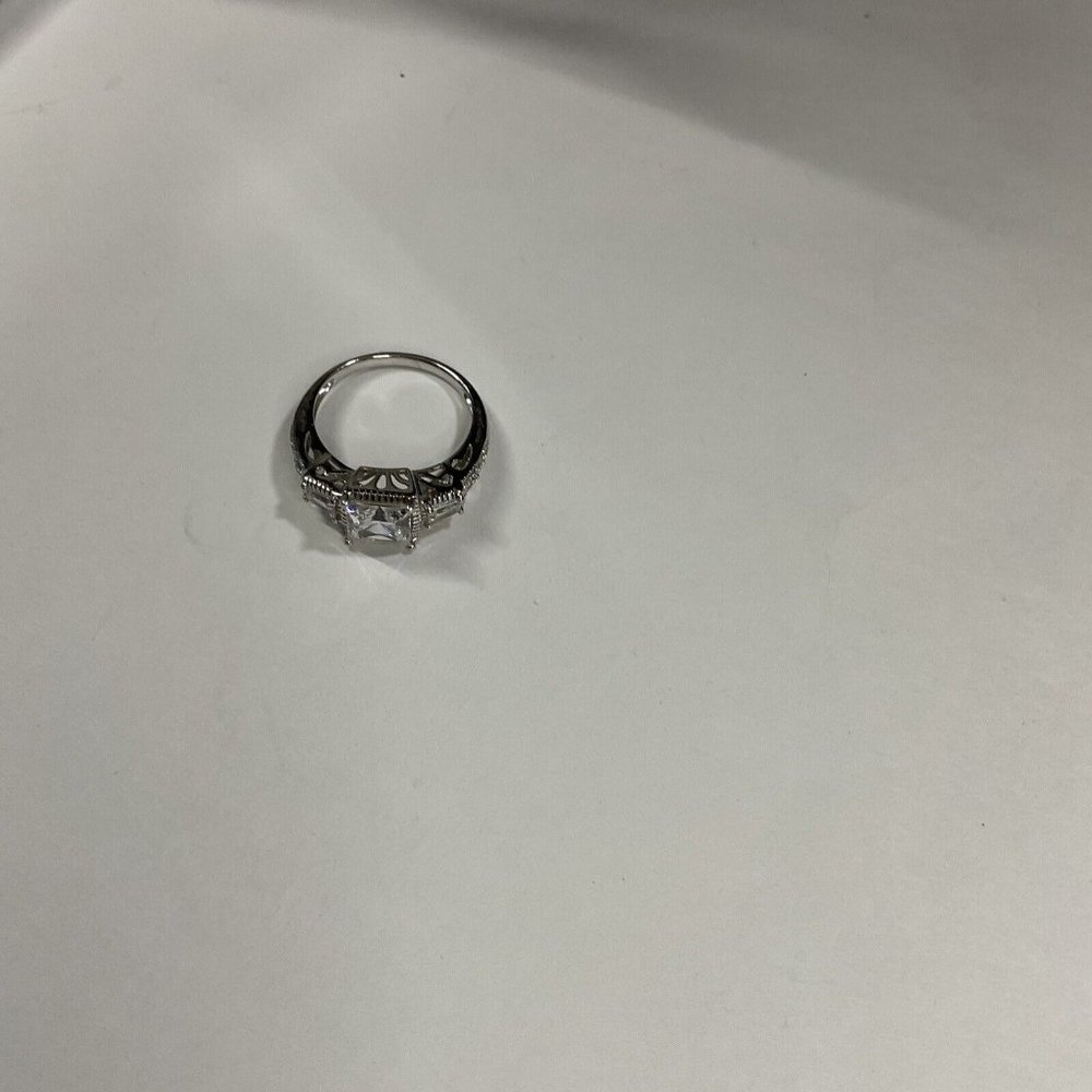 Sterling Silver and Cubic Zirconia Emerald Cut  Engagement Ring Sz 8 KL DESIGNS - Picture 7 of 8